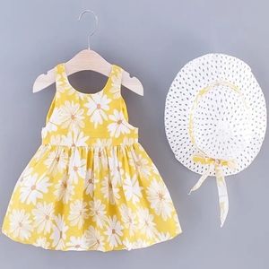 NWT Girls Yellow White Daisy Dress with Hat